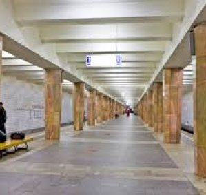 Метро «Калужская» 8 минут пешком