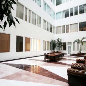 Зоны отдыха с кулерами на этажах