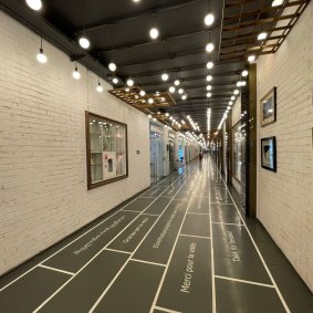 Высота потолков: 3,2–3,7 м