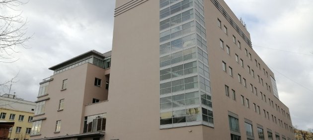 12 этажей с панорамным остеклением