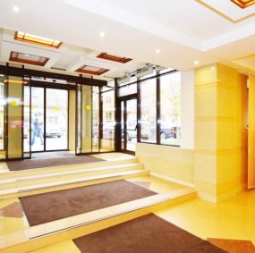 Высота потолков: 3,5–4 м