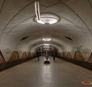 Метро «Аэропорт» 2 минуты пешком