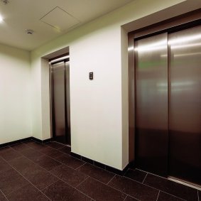  Скоростные лифты 