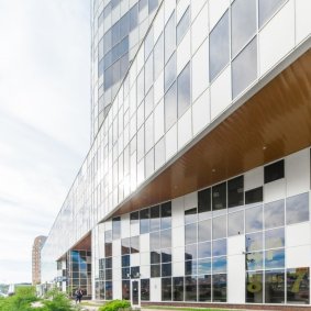 Панорамное остекление с солнцезащитными системами