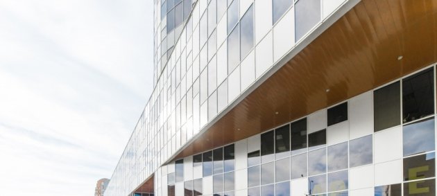 Панорамное остекление с солнцезащитными системами