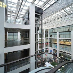 Современный стиль с панорамным остеклением