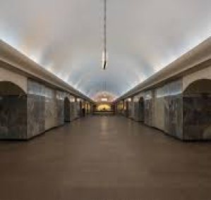 Метро «Чистые пруды» 2 минуты пешком