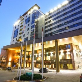 Охраняемая парковка (100 машиномест)