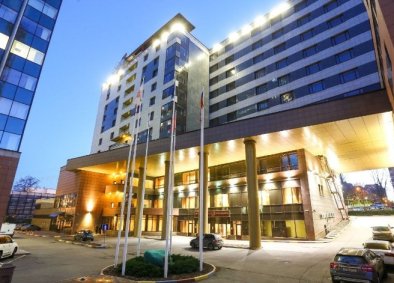 Охраняемая парковка (100 машиномест)