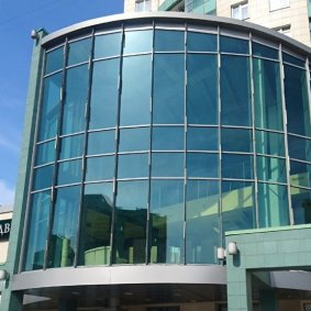 Современный дизайн с панорамным остеклением